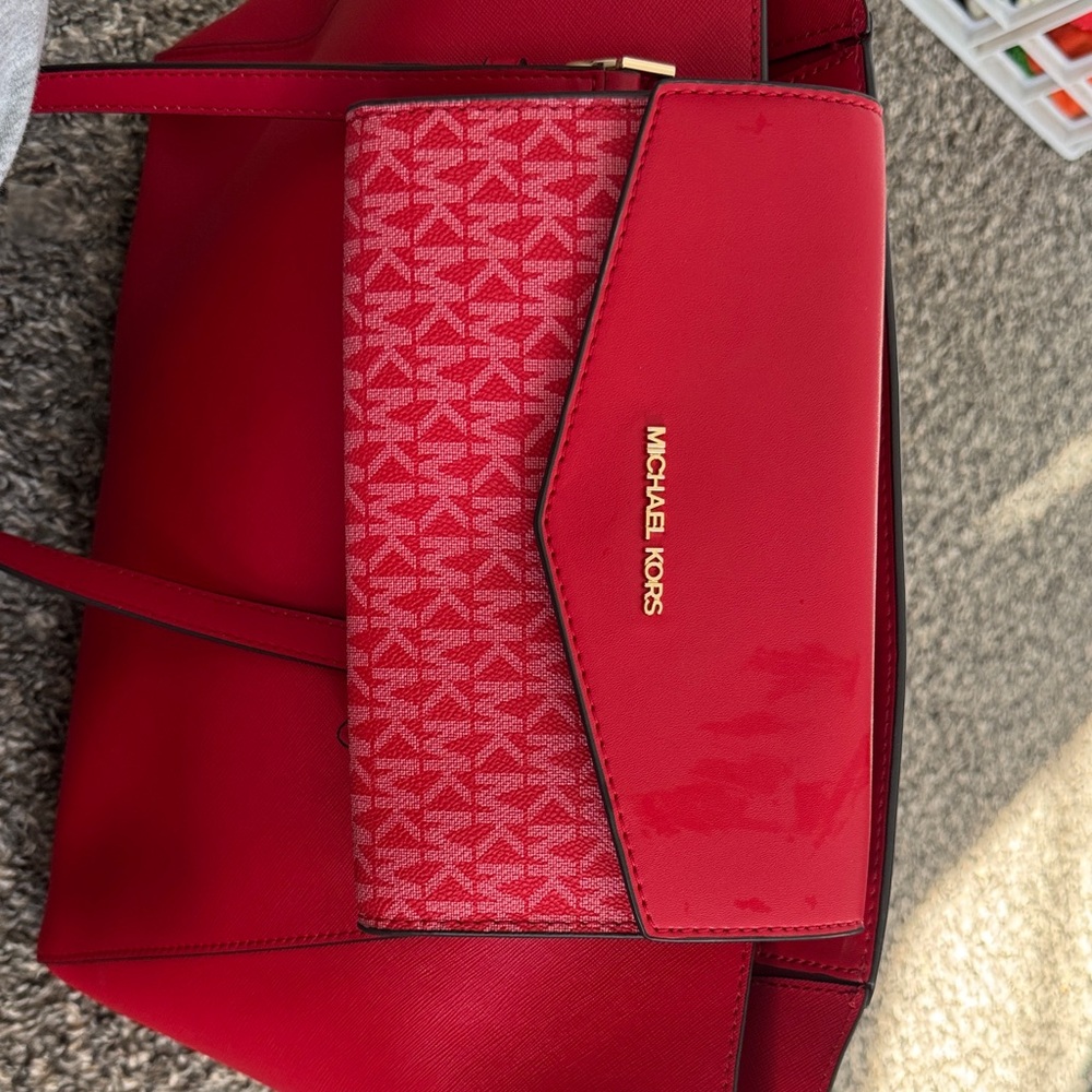 Large Michael Kors Bright Red Saffiano Leather Tote - Picture 7 of 7